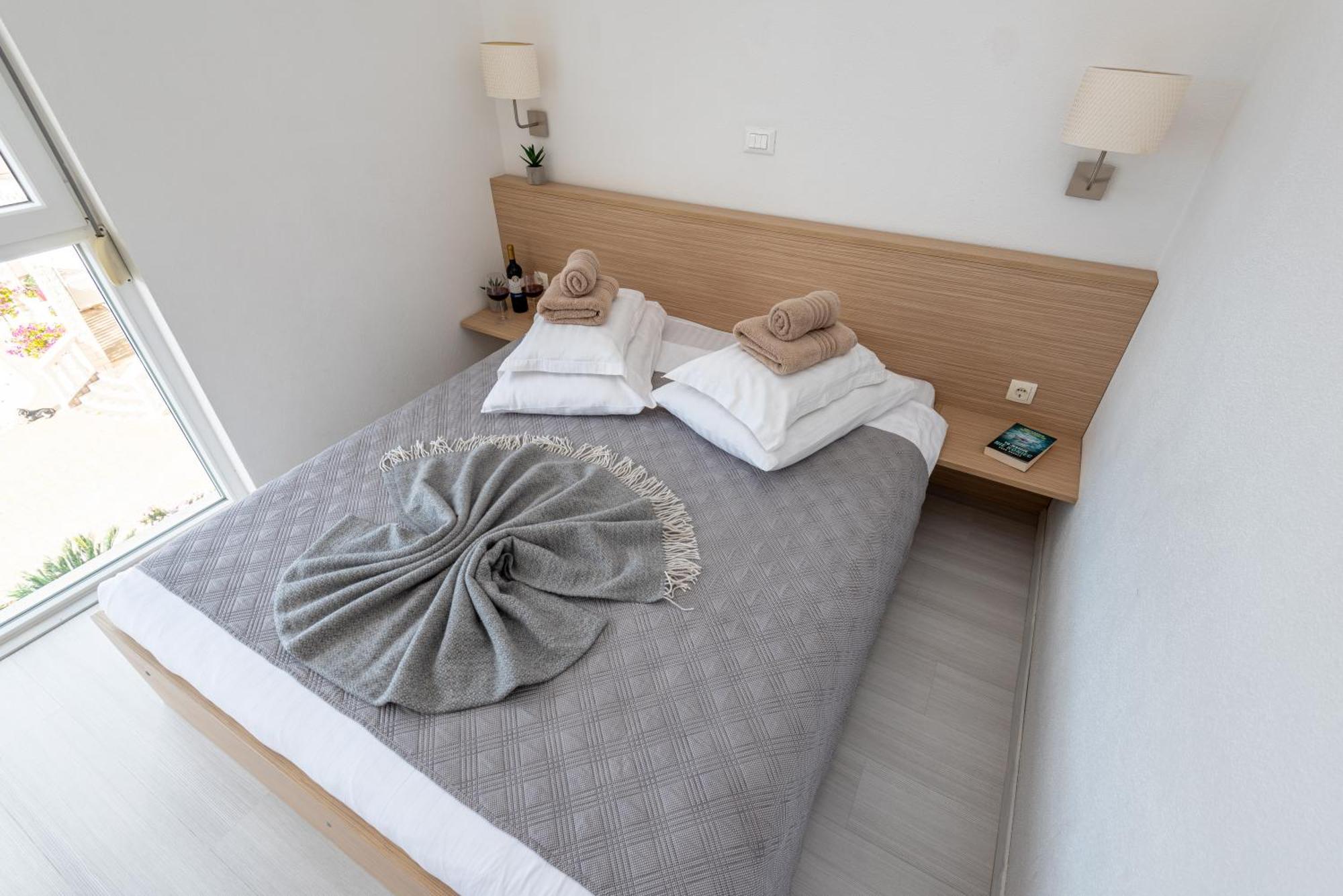 Apartments Holidays Roko Grebastica Luaran gambar