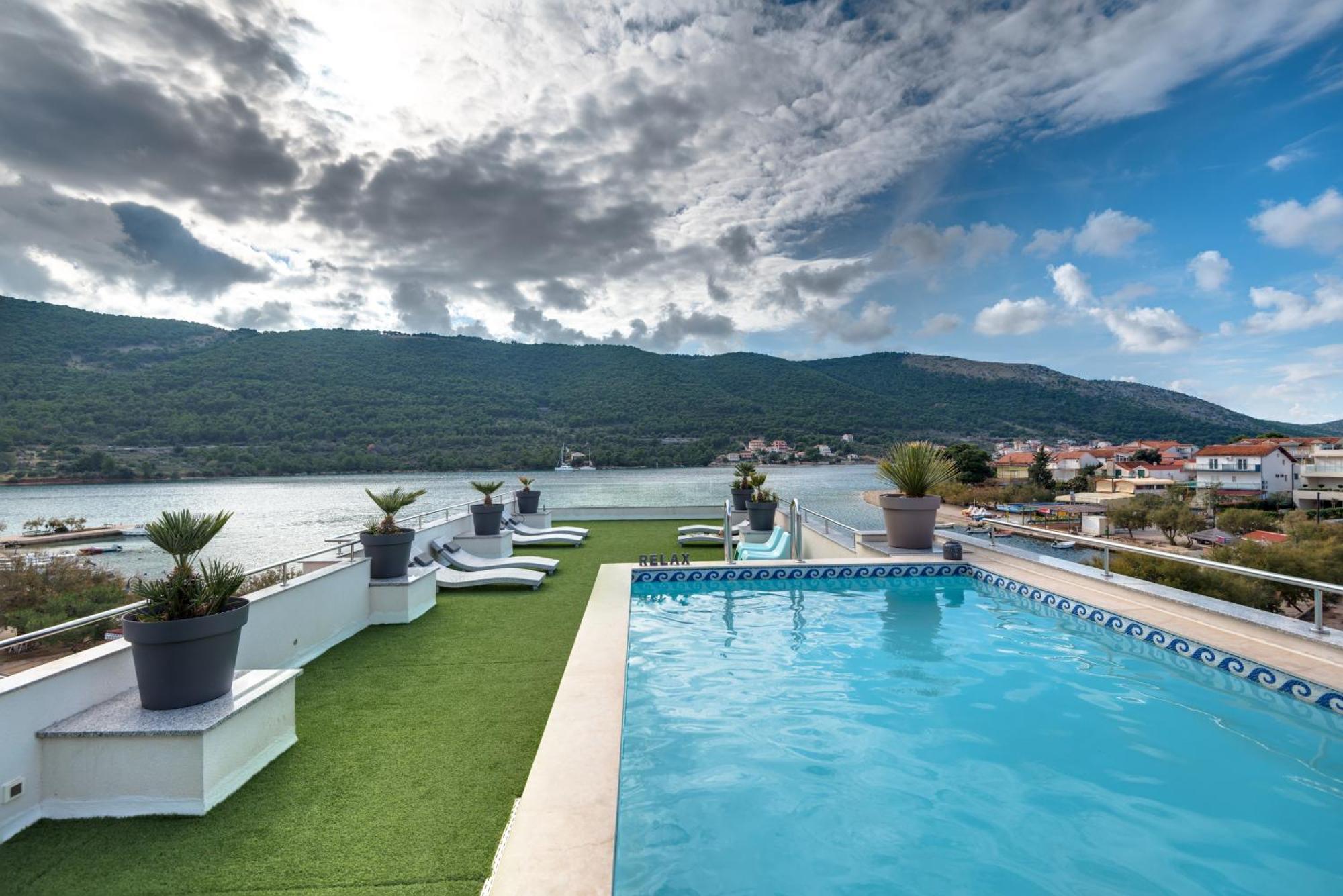 Apartments Holidays Roko Grebastica Luaran gambar