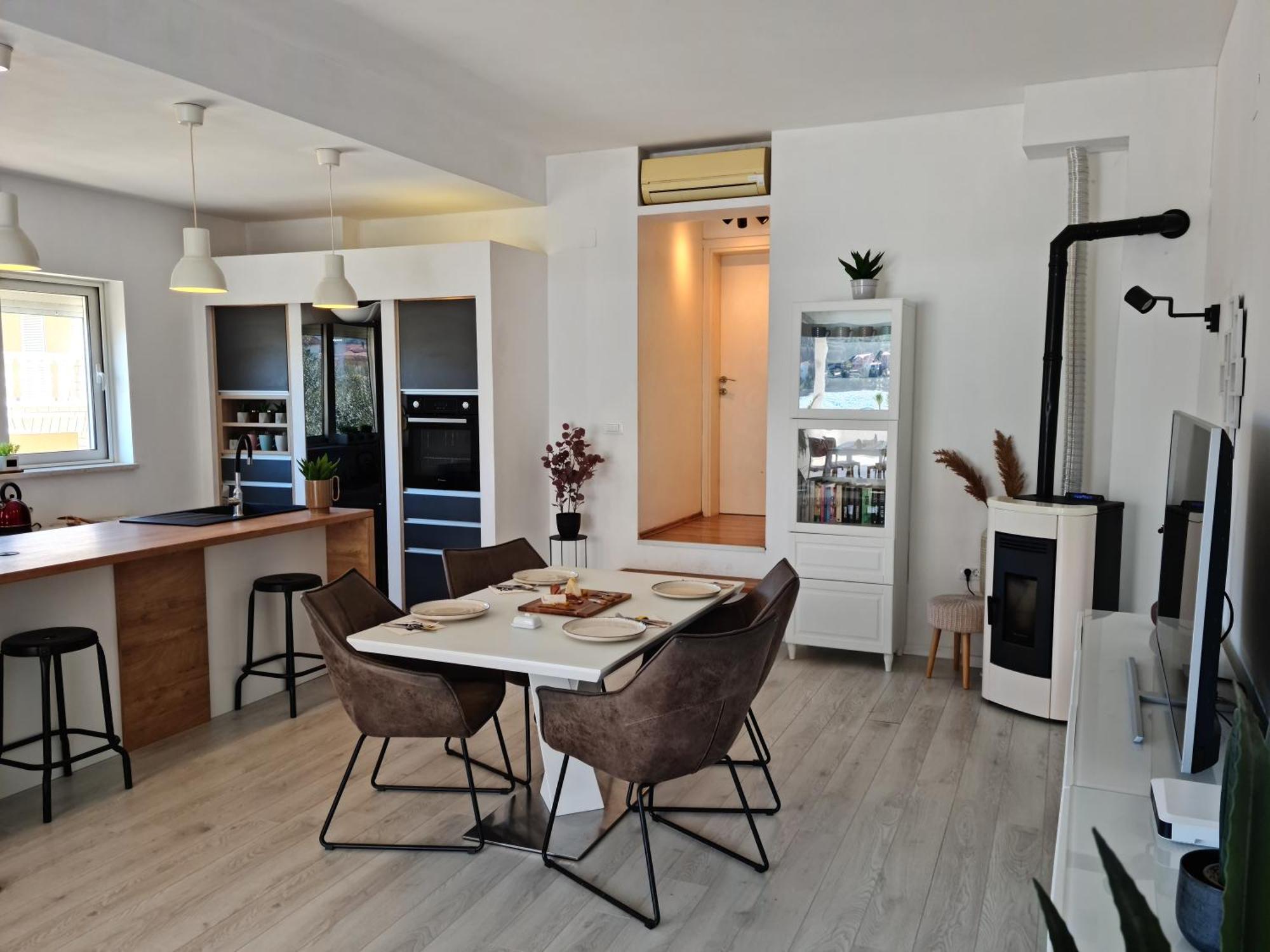 Apartments Holidays Roko Grebastica Bilik gambar